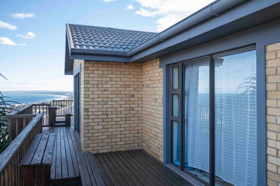 7 Bedroom Property for Sale in Dana Bay Western Cape